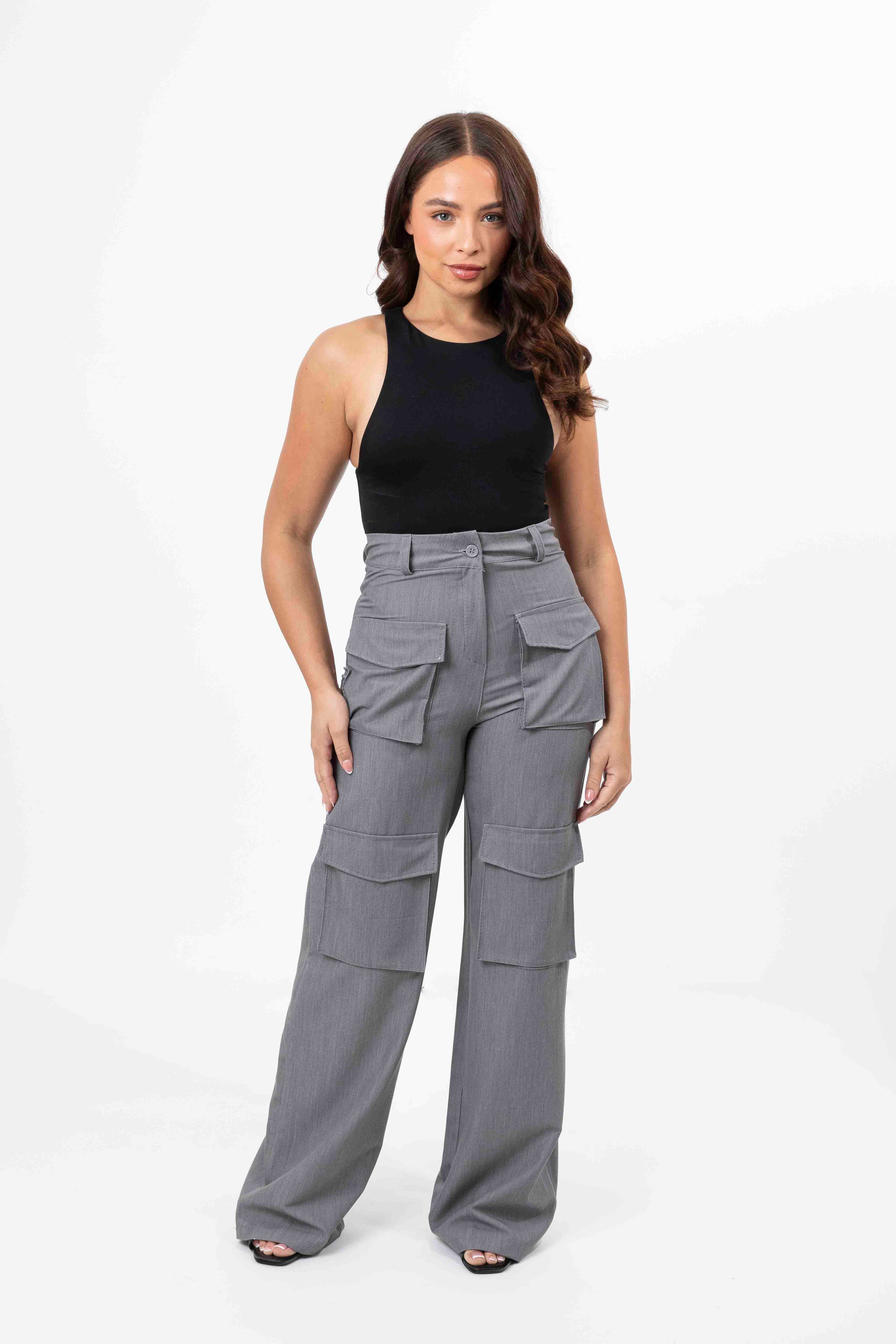 Wholesale Women's High Rise Large Pocket No Stretch Wide Leg Cargo Trousers (PACK OF 6)