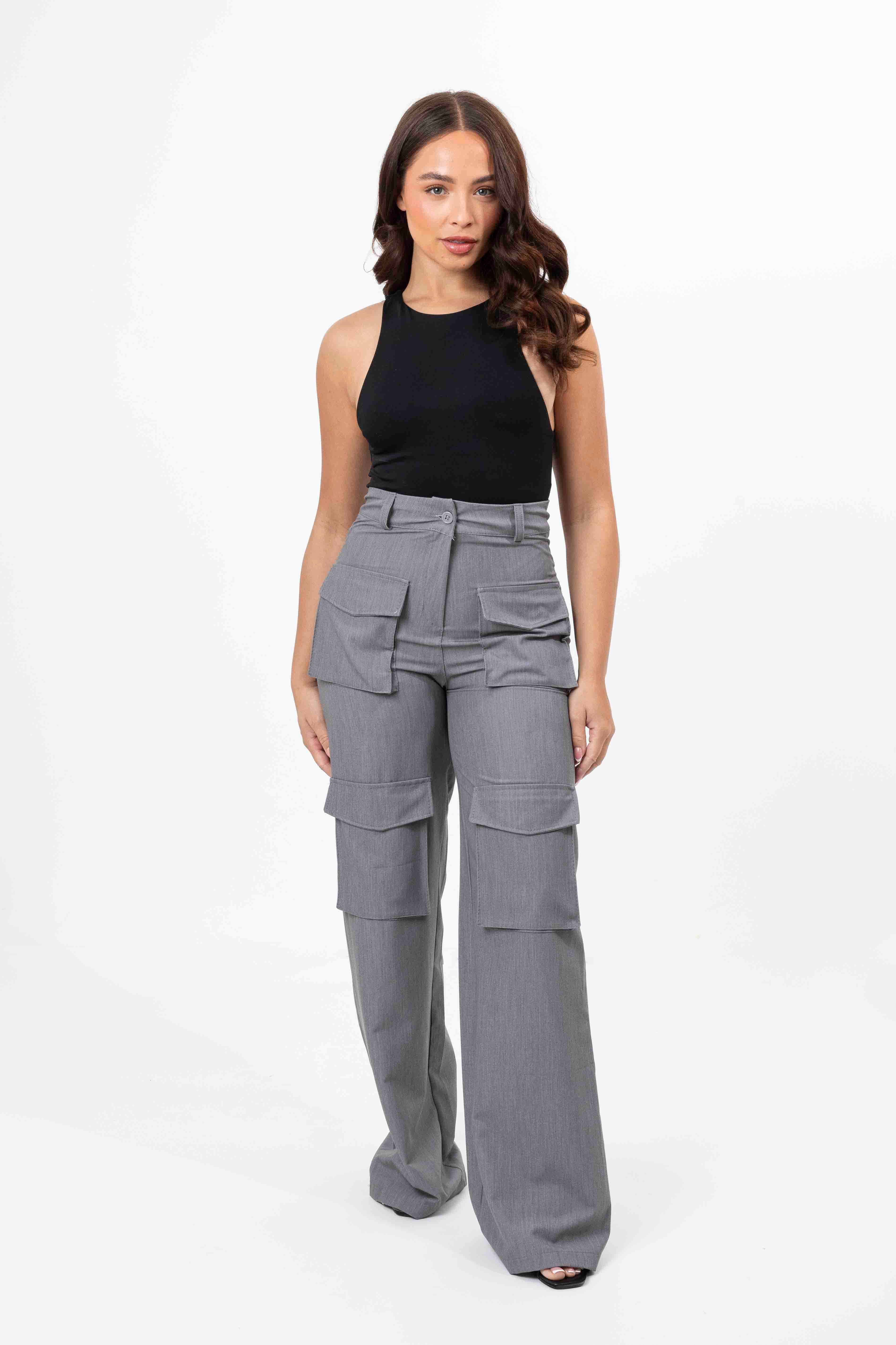 Wholesale Women's High Rise Large Pocket No Stretch Wide Leg Cargo Trousers (PACK OF 6)