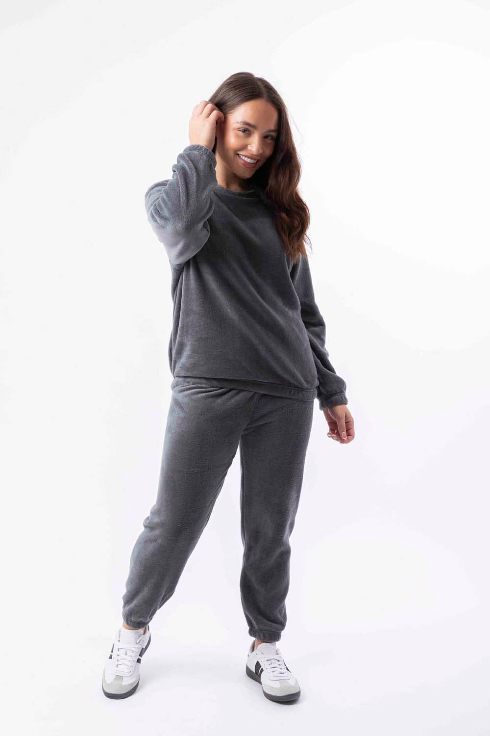 Wholesale Women's Soft Fleece Crew Neck Elasticated Hem Sweatshirt And Joggers Teddy Lounge Set (PACK OF 12)