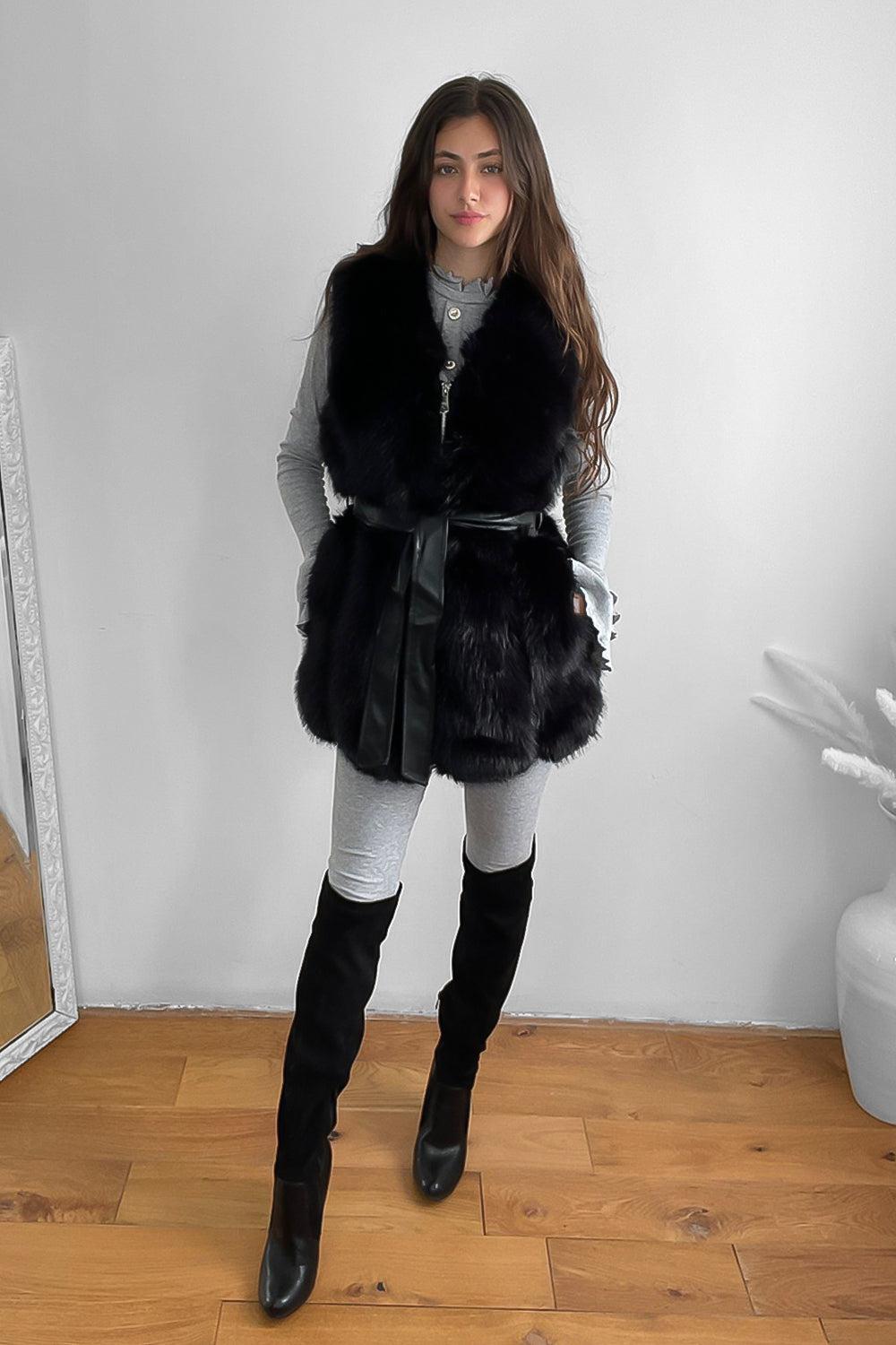 Black fur sleeveless jacket hotsell