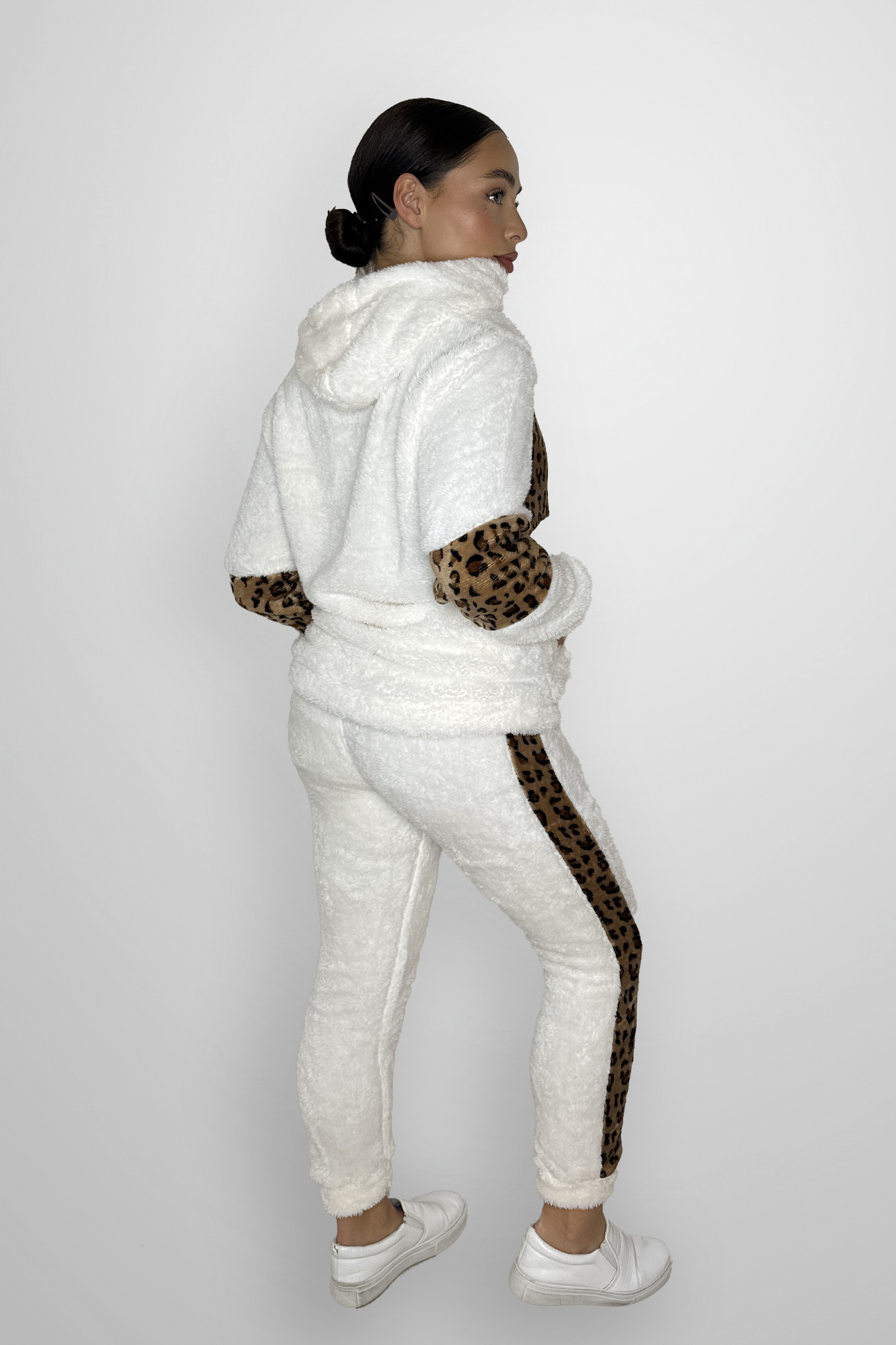 Cozy Leopard Print Color Block Hooded Teddy Bear Loungewear Set