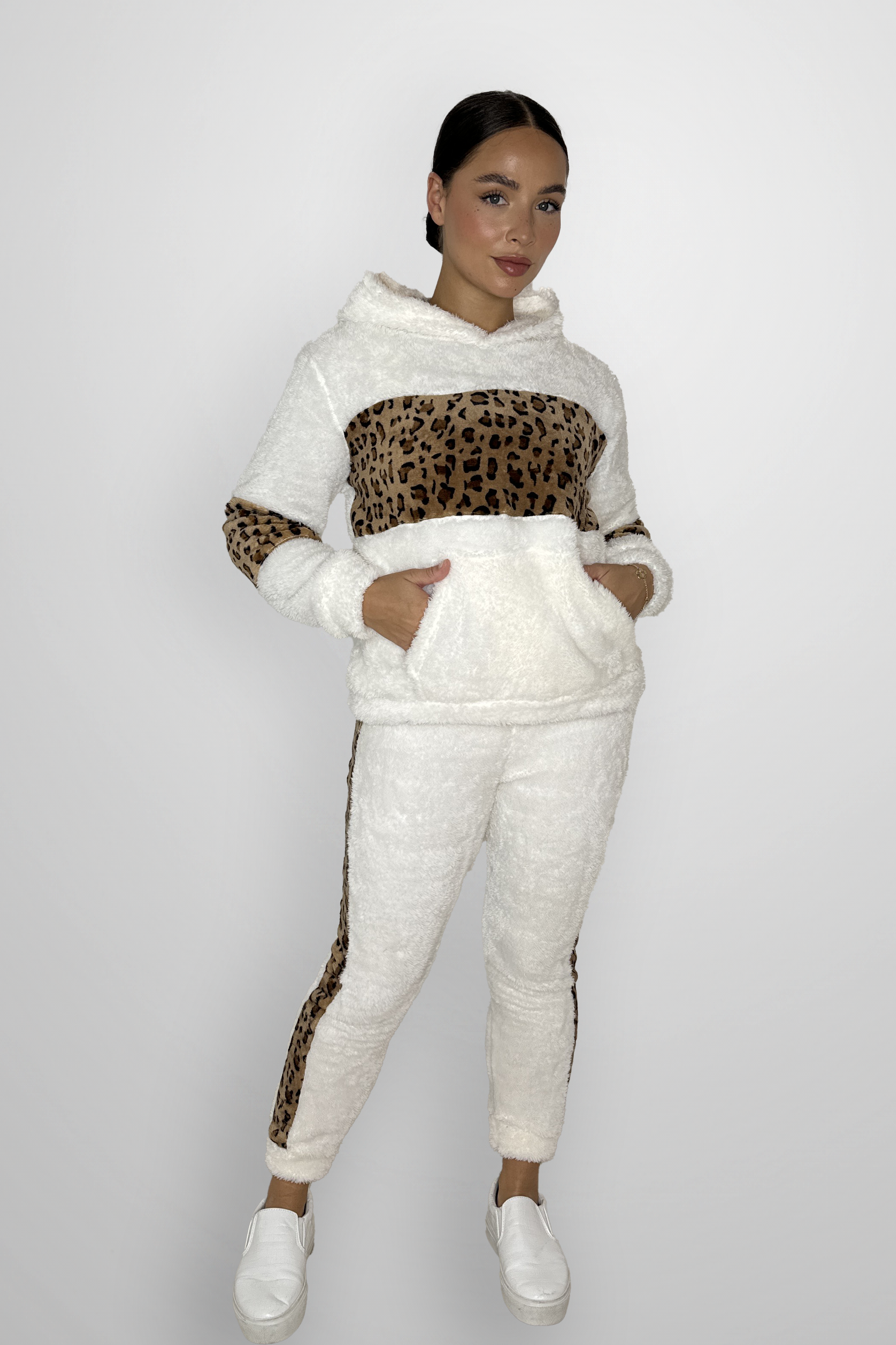 Cozy Leopard Print Color Block Hooded Teddy Bear Loungewear Set