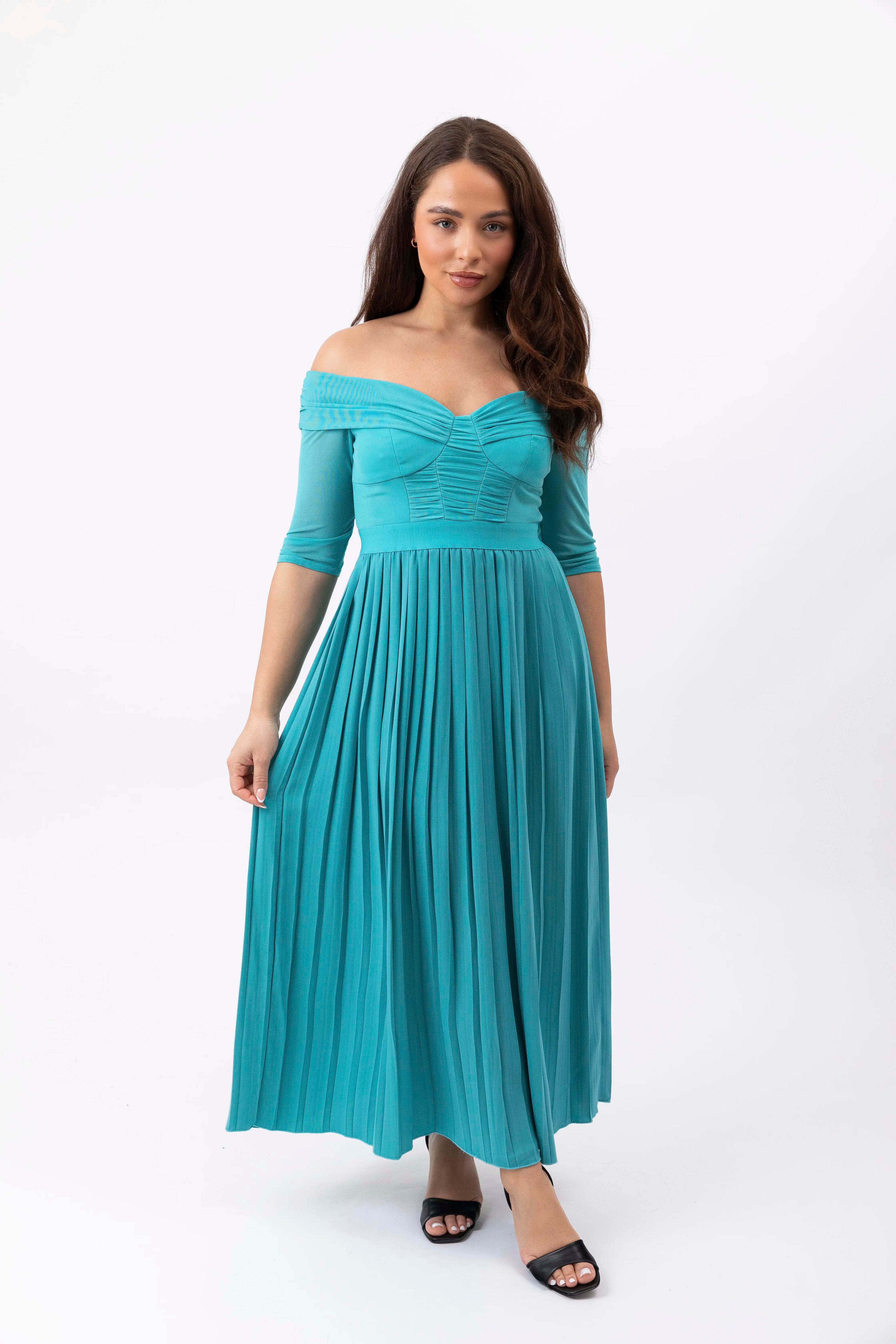 Bardot 3/4 Sleeve Pleated Maxi Dress