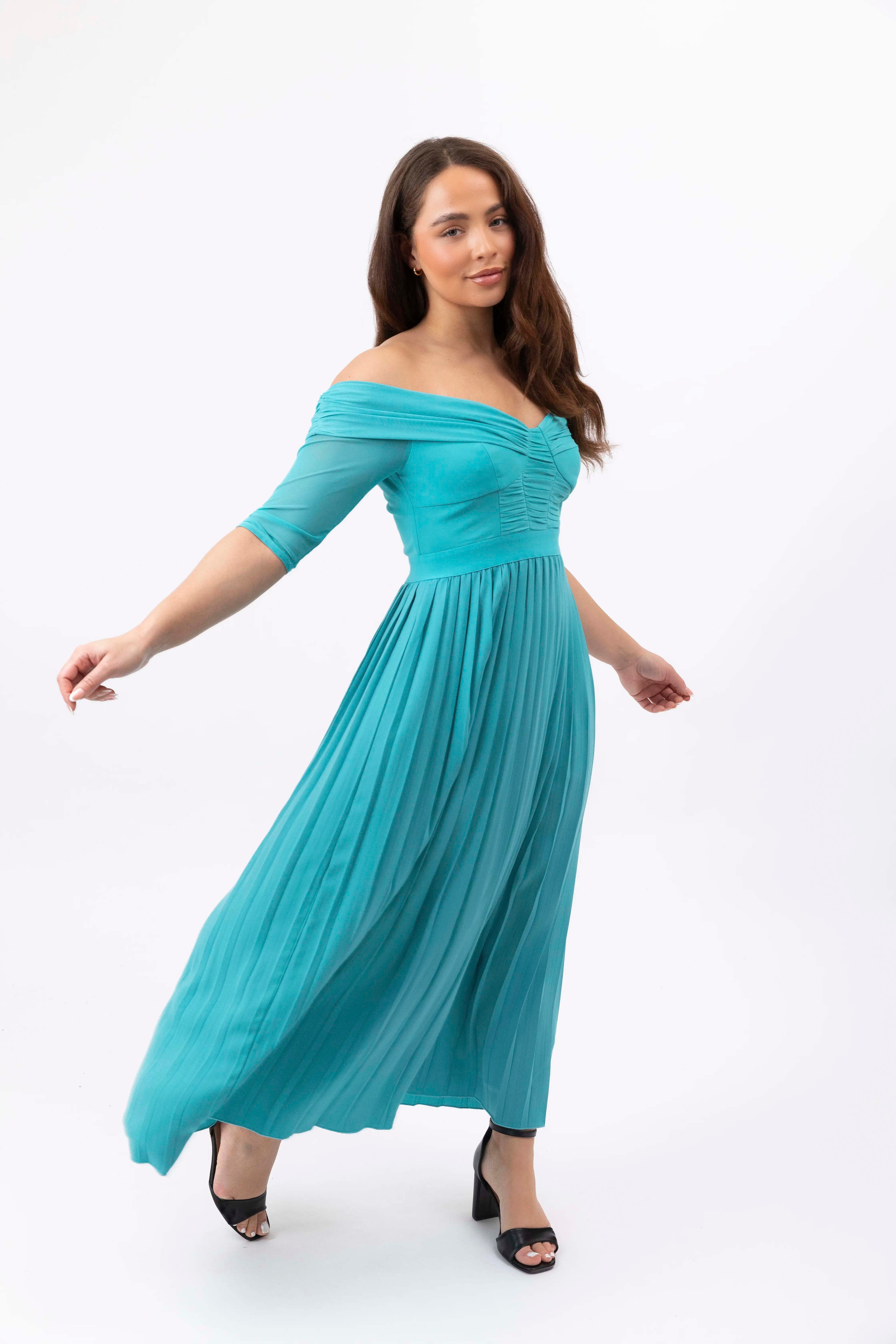 Bardot 3/4 Sleeve Pleated Maxi Dress