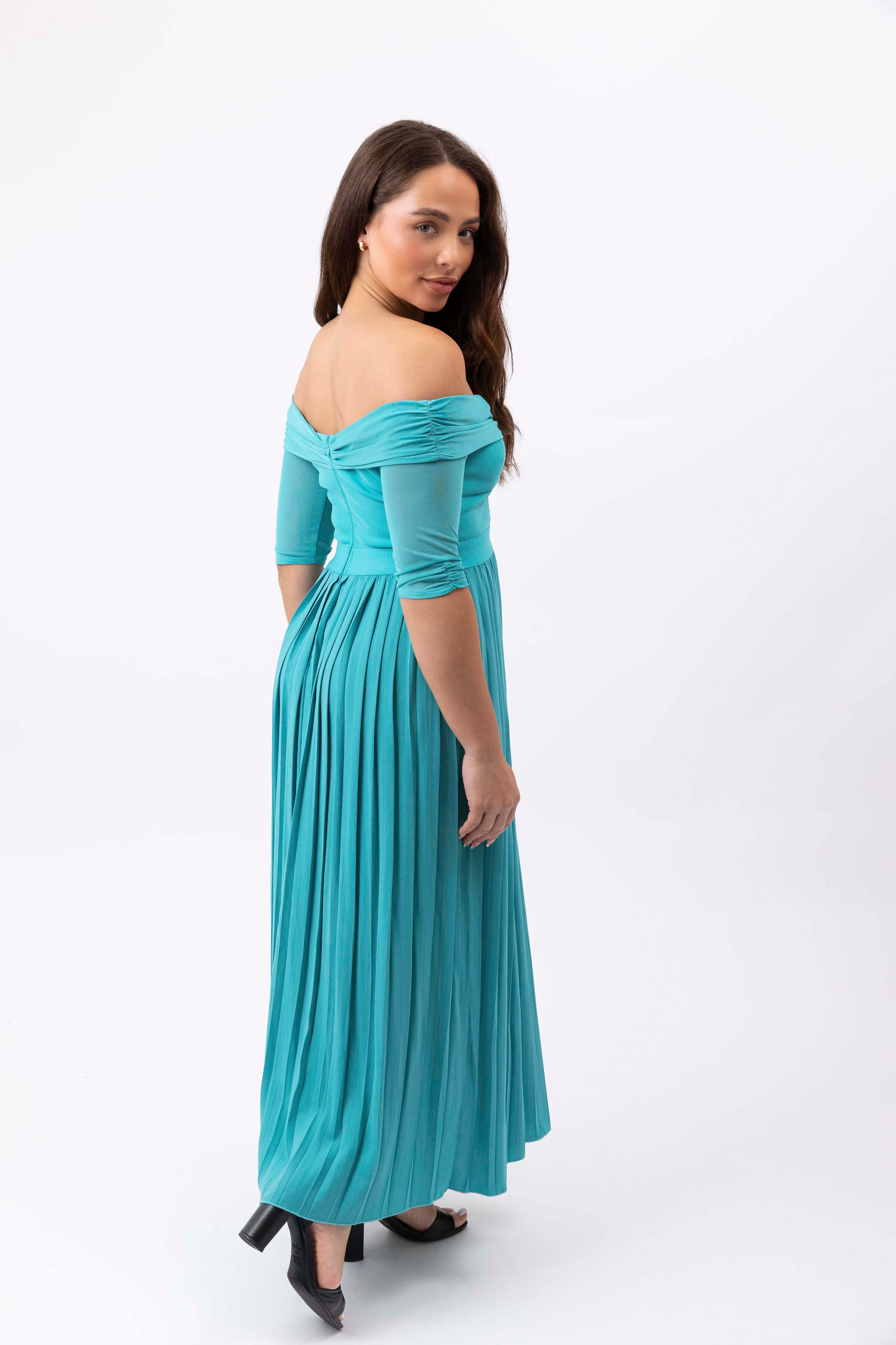 Bardot 3/4 Sleeve Pleated Maxi Dress