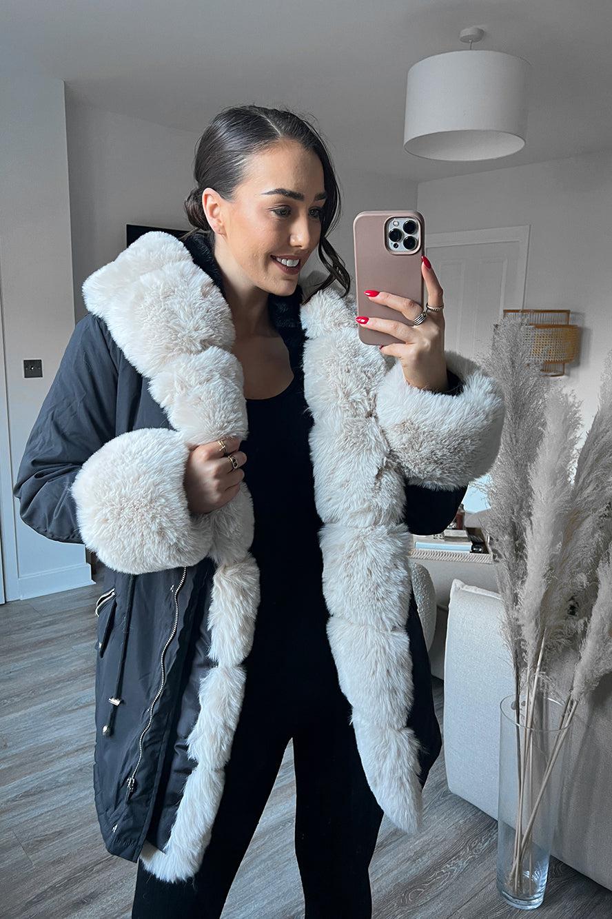 Detachable store faux fur